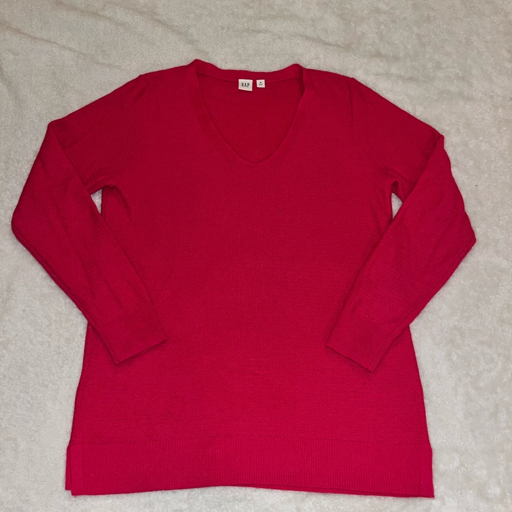 Gap size medium women’s hot pink tunic sweater top